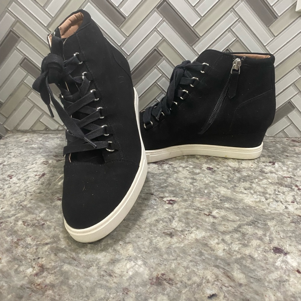 Heeled Sneakers. Zip and Lace up